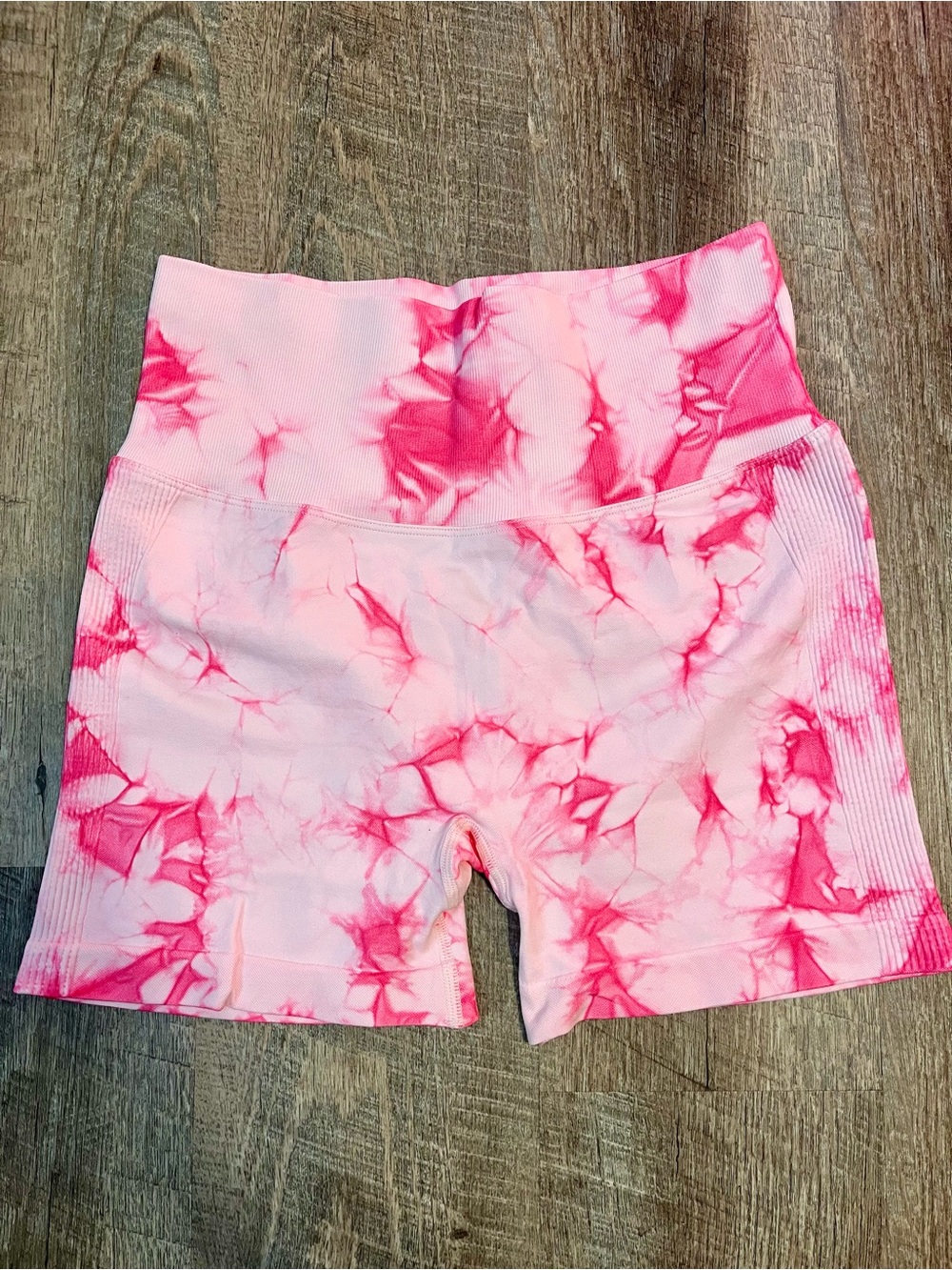 Yeoreo High-Waist Scrunch Shorts size Medium